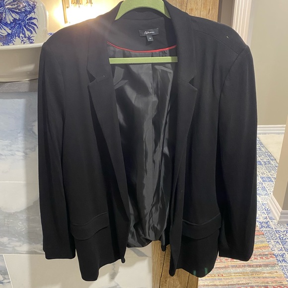 Fitted Black Blazer - Picture 1 of 3